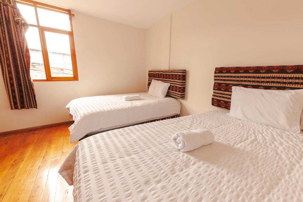 Los Ponchos Inn Apartasuite Otavalo Kültér fotó